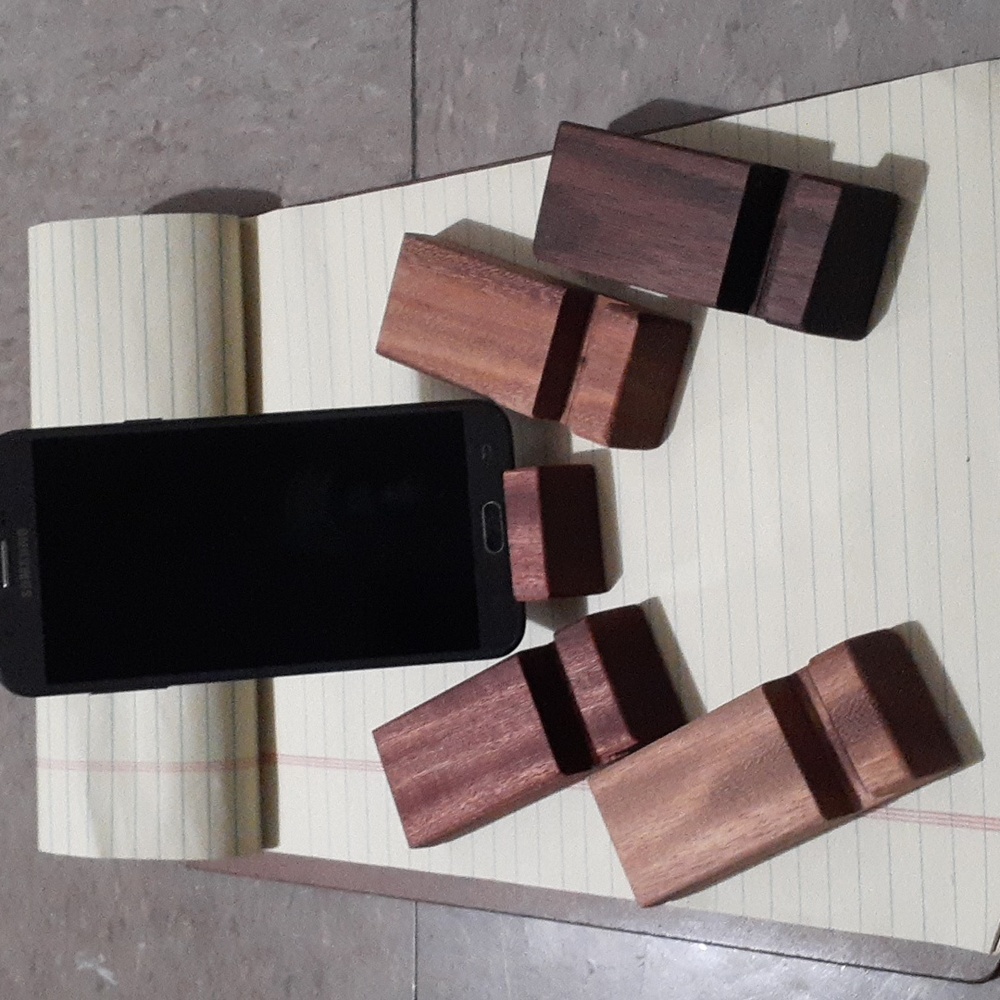 Homemade monkeypod stands